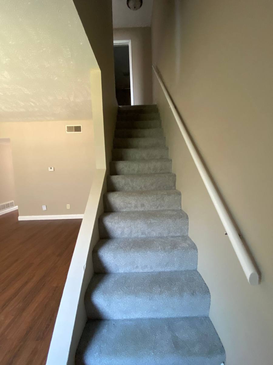 Townhouse for rent at 331 Riley Dr, Bloomington, IL 61701