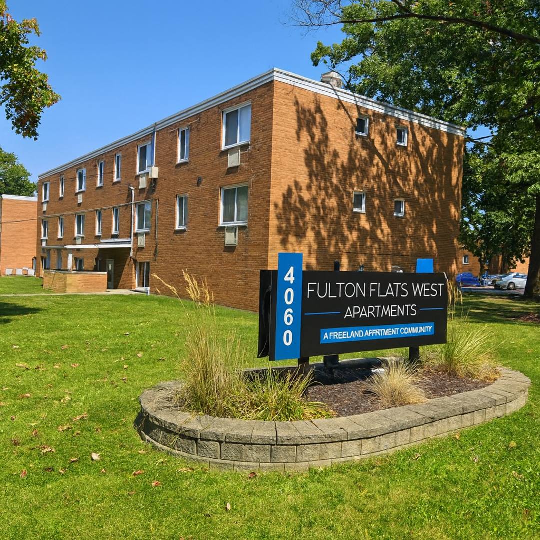 Apartment for rent at 4060 Park Fulton Oval, Cleveland, OH 44144