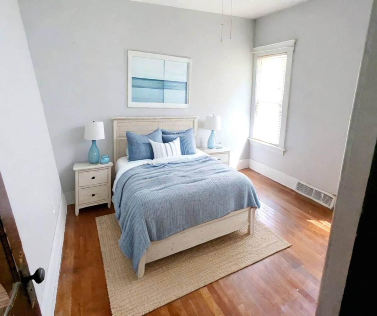 Apartment for rent at 1280 Fry Ave, Lakewood, OH 44107