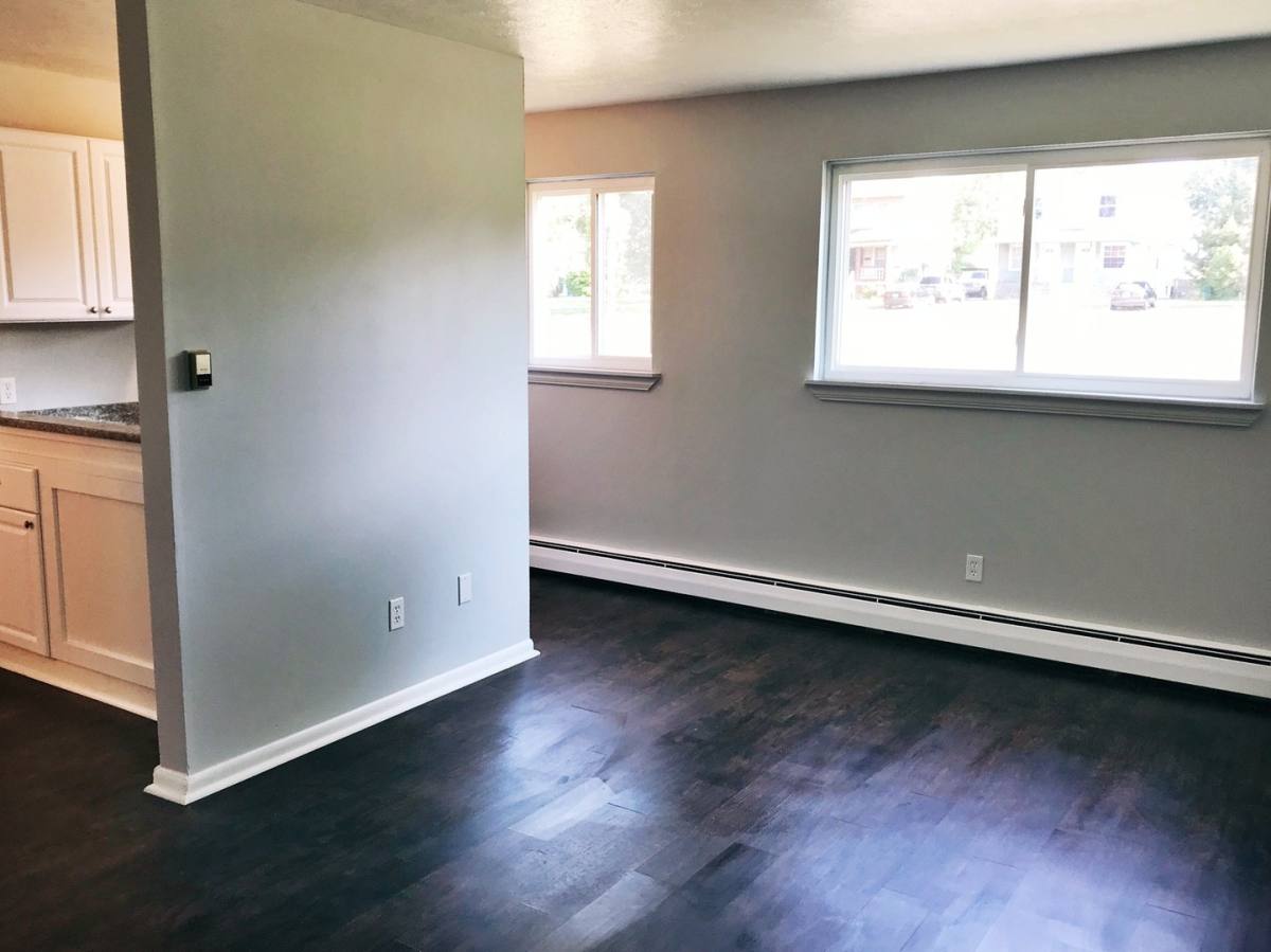 Apartment for rent at 1833 E 31st St, Lorain, OH 44055