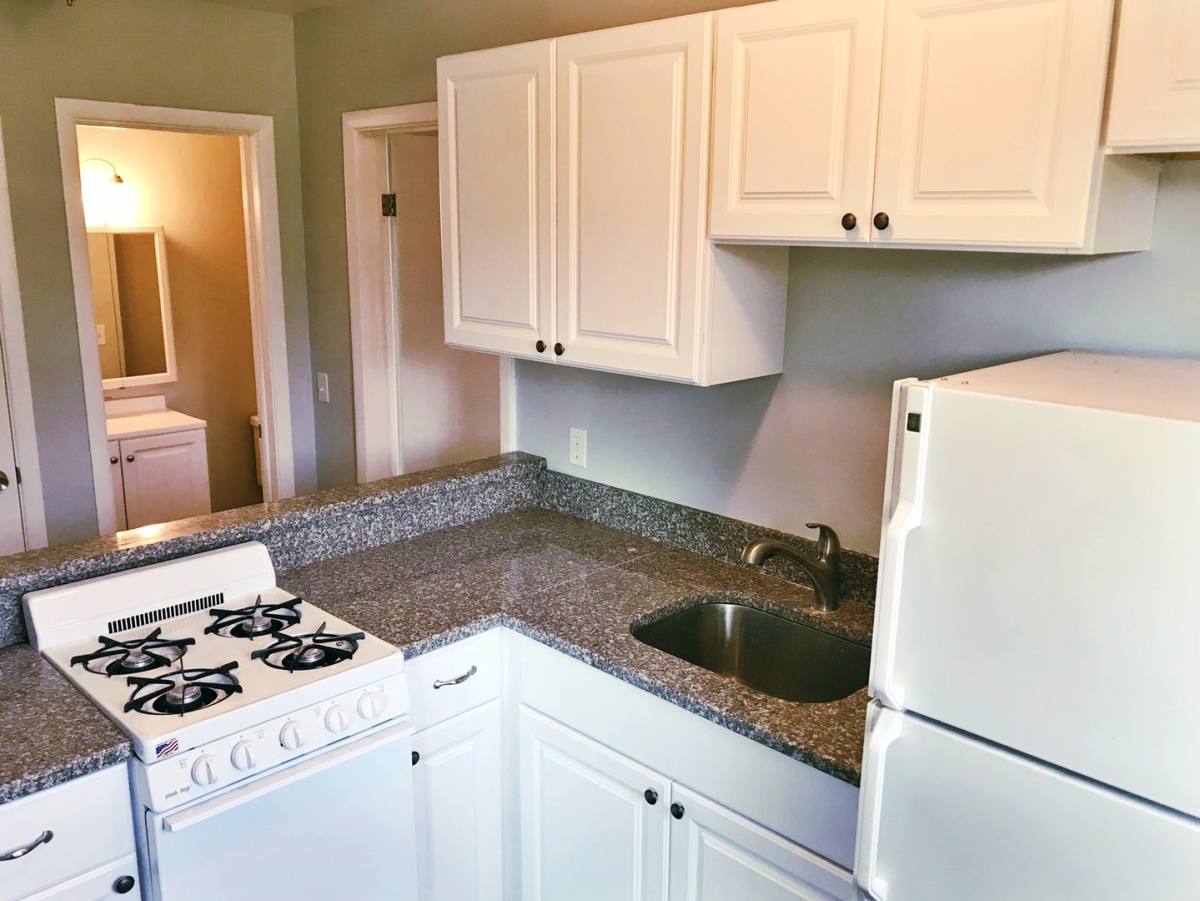 Apartment for rent at 1833 E 31st St, Lorain, OH 44055