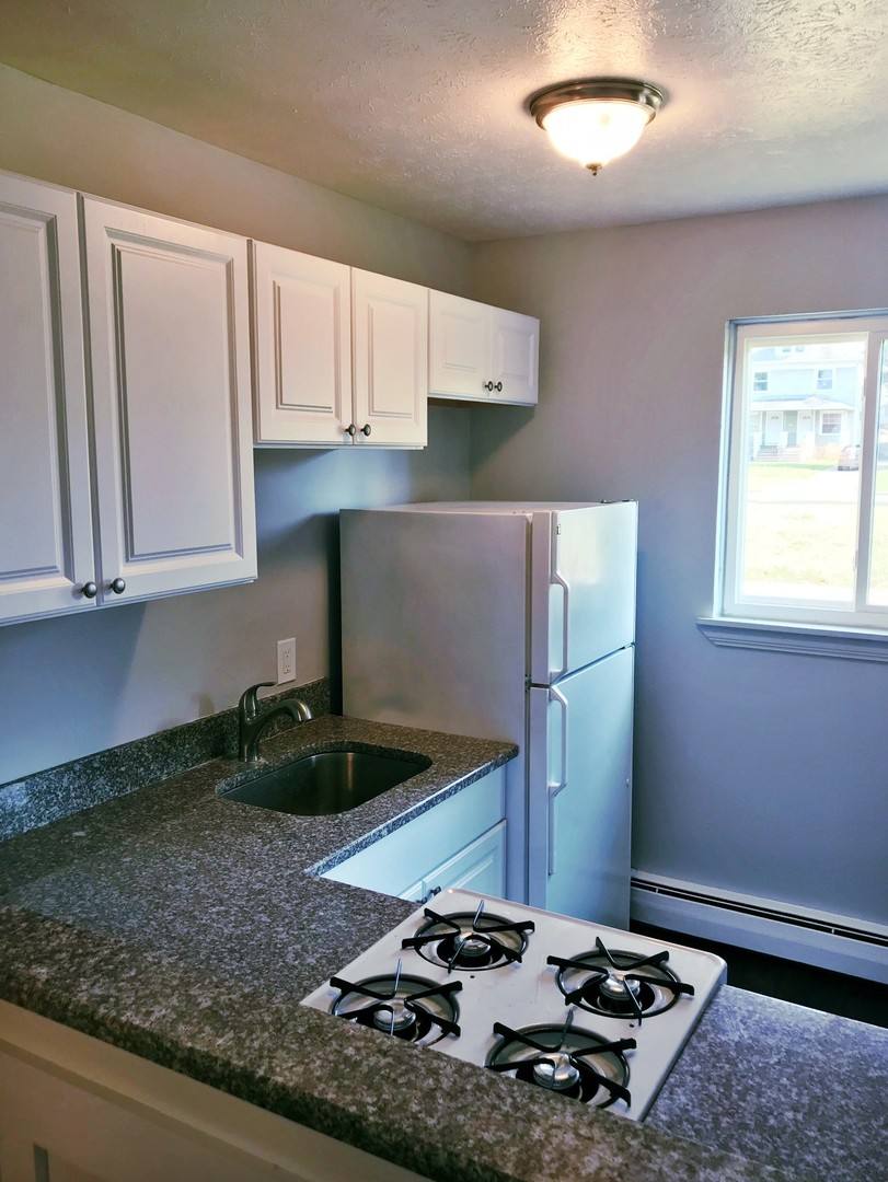 Apartment for rent at 1833 E 31st St, Lorain, OH 44055