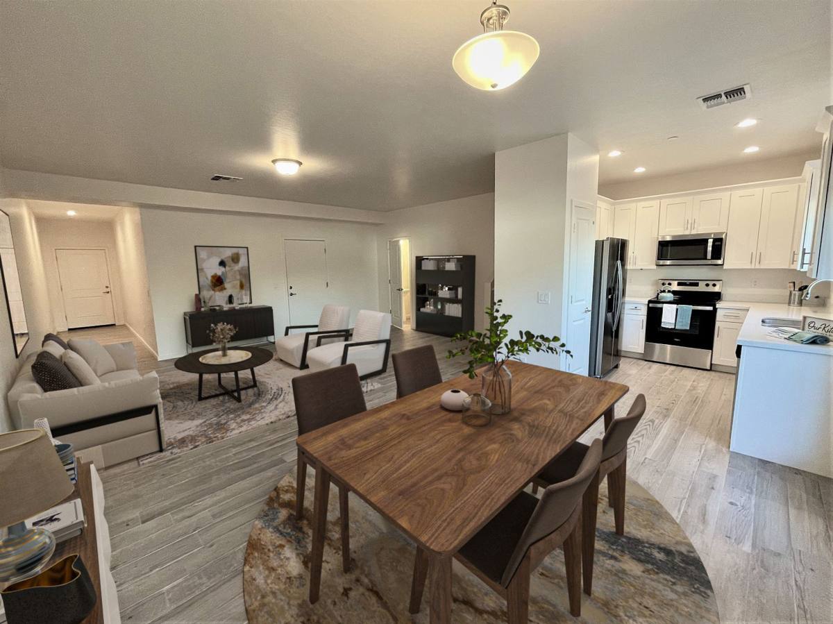 Townhouse for rent at 701 N McQueen Rd, Chandler, AZ 85225