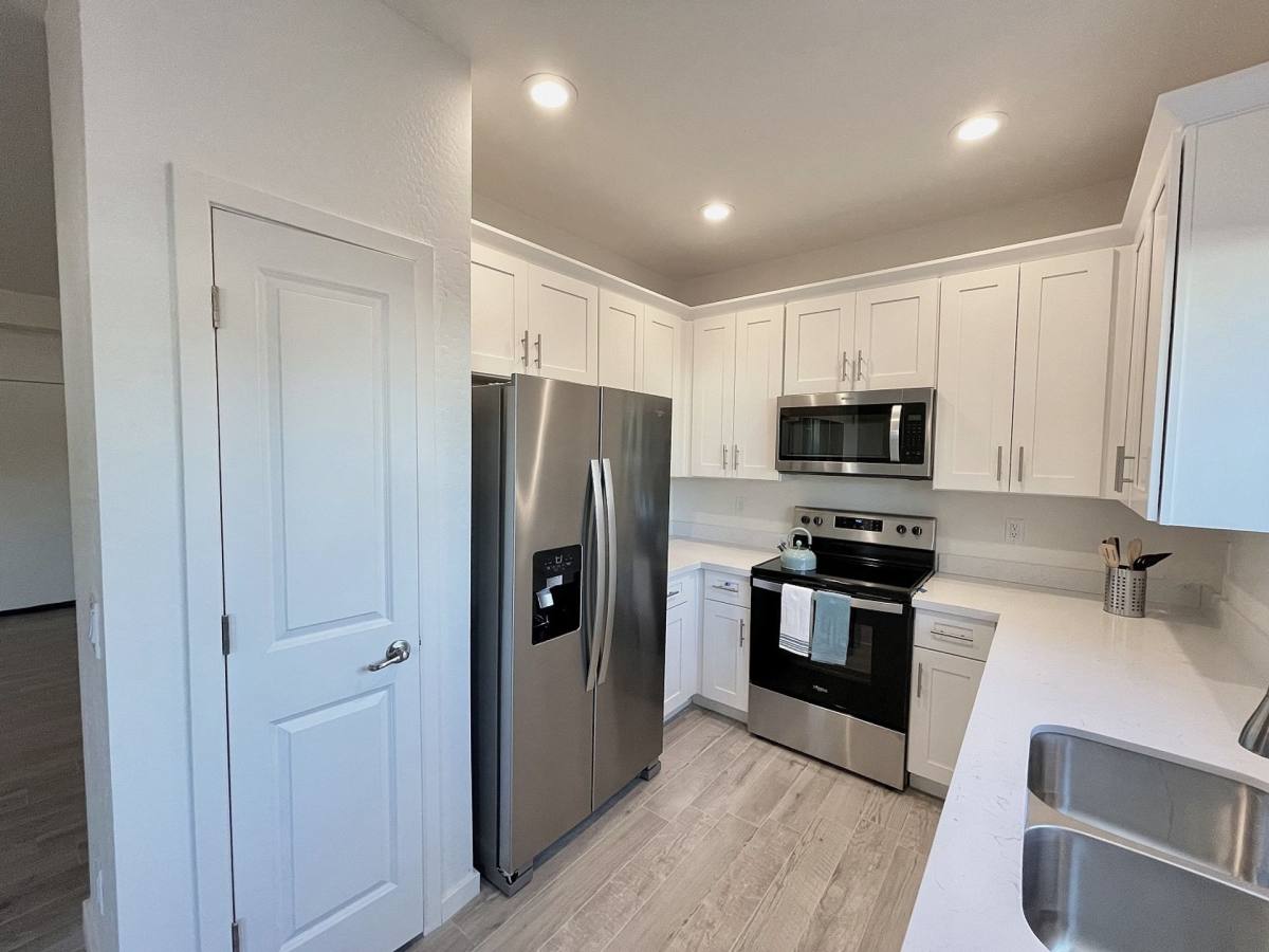 Townhouse for rent at 701 N McQueen Rd, Chandler, AZ 85225