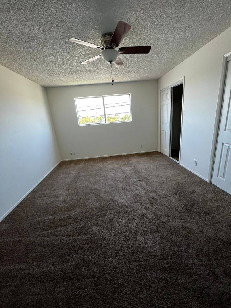 Apartment for rent at 4141 Rosecrans Ave, Hawthorne, CA 90250