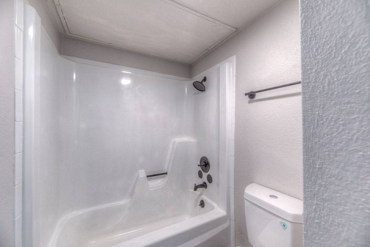 Apartment for rent at 1027 E 41st St, Tulsa, OK 74105