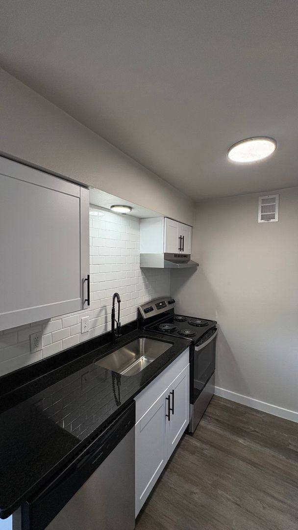 Apartment for rent at 1027 E 41st St, Tulsa, OK 74105