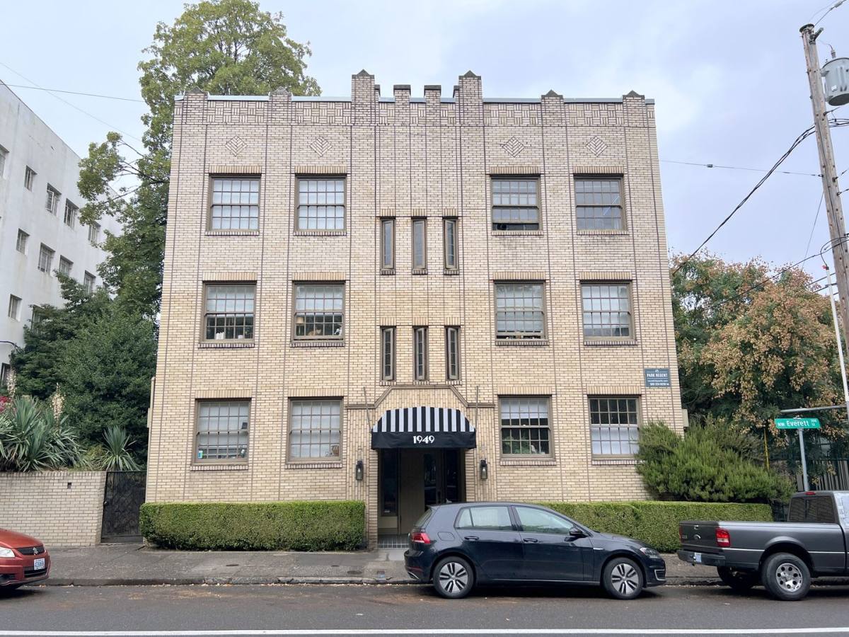 Apartment for rent at 1949 NW Everett St, Portland, OR 97209