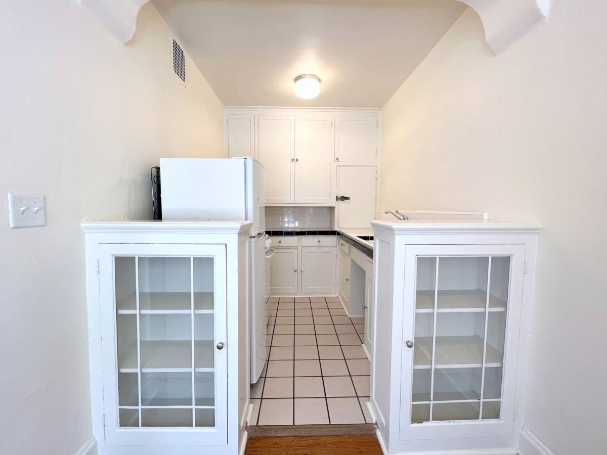Apartment for rent at 1949 NW Everett St, Portland, OR 97209