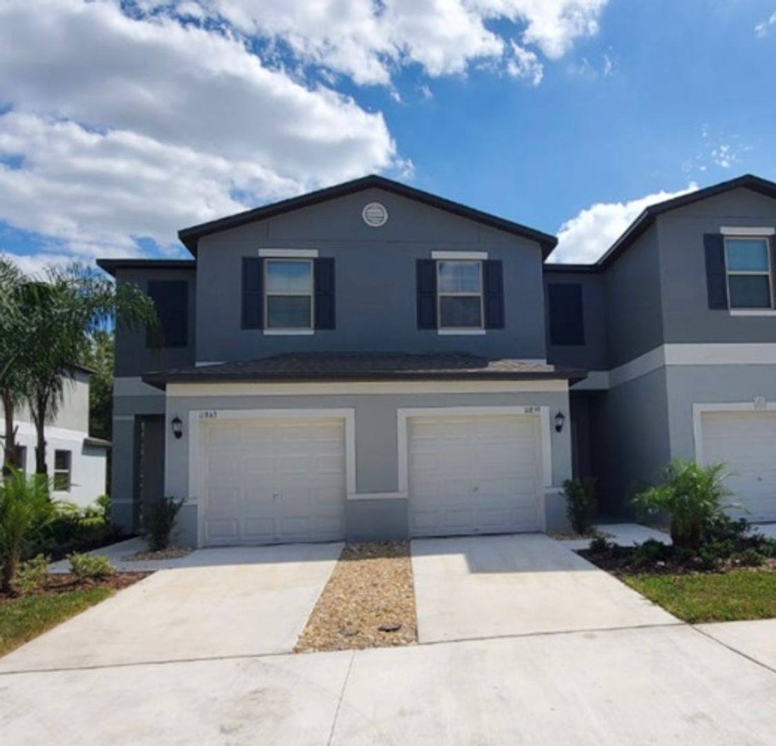 Townhouse for rent at 11859 Dumaine Valley Rd, Riverview, FL 33579