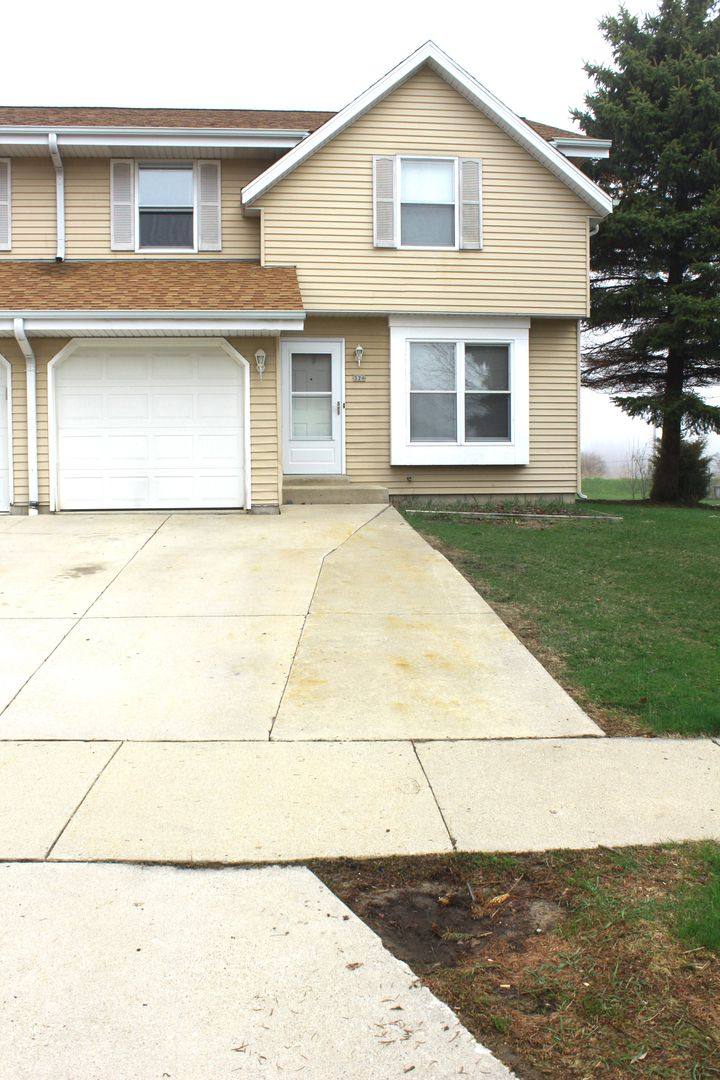 Apartment for rent at 374 - 376 Thomas Dr, Port Washington, WI 53074