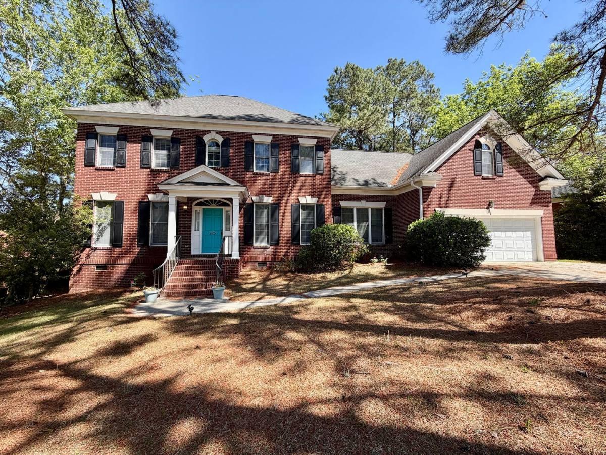 House for rent at 525 Meadow Brook Dr, Columbia, SC 29223