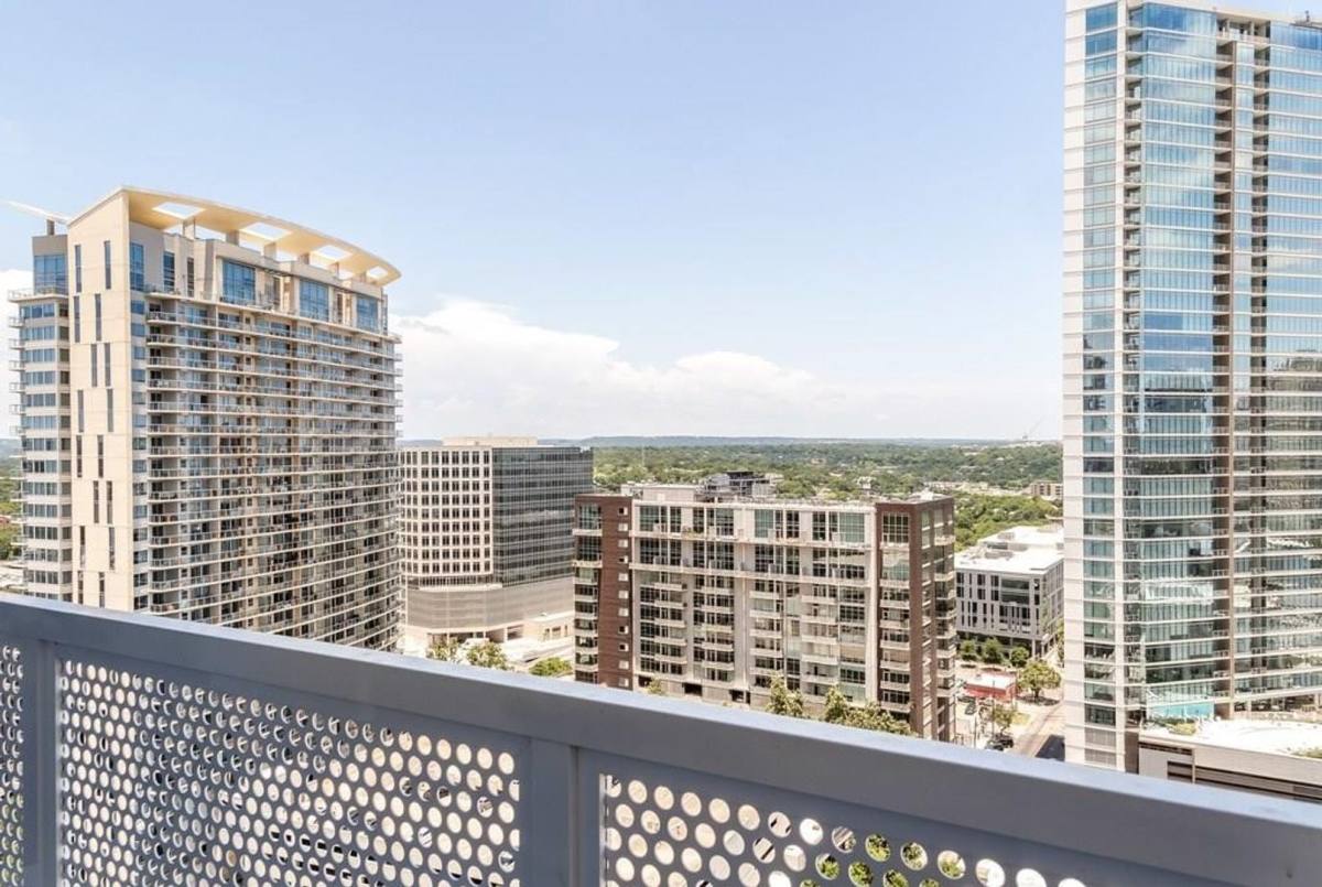 Apartment for rent at 301 W Ave, Austin, TX 78701