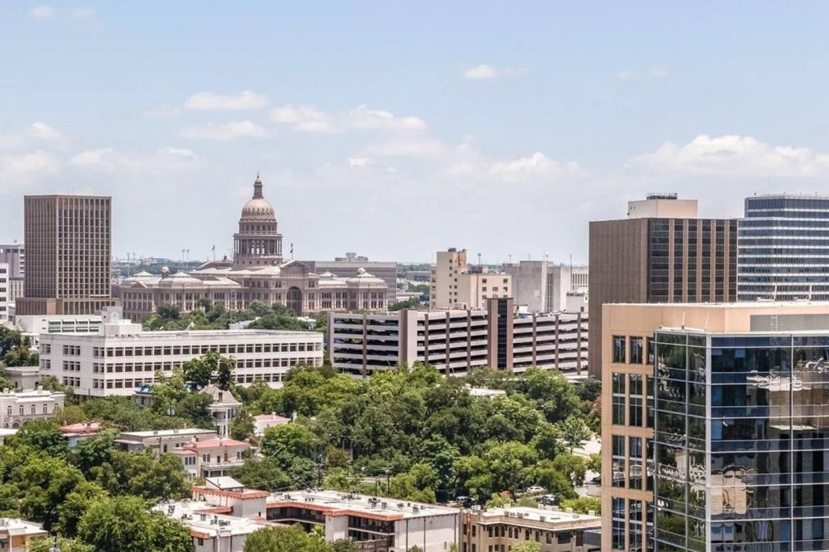 Apartment for rent at 301 W Ave, Austin, TX 78701
