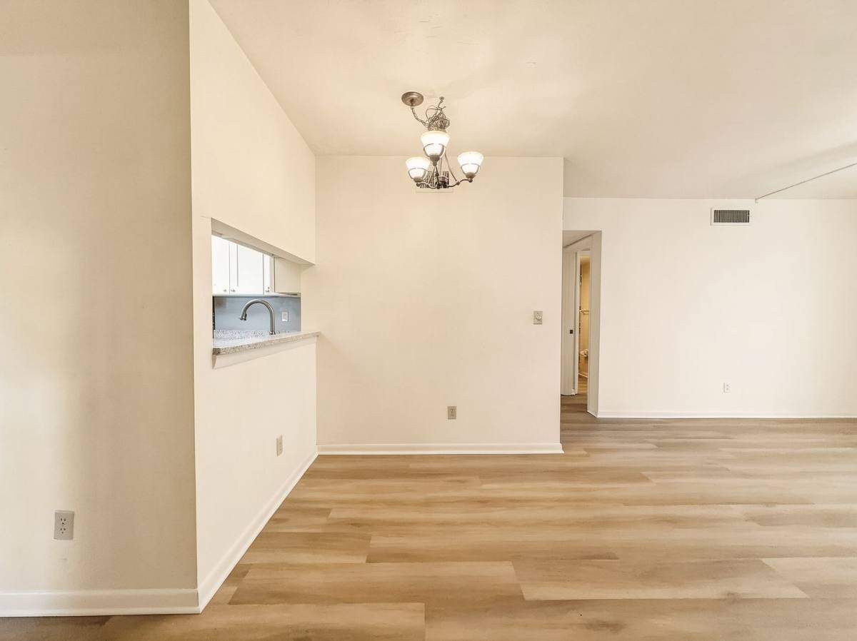 Condo for rent at 1701 Courtyard Way #105, Naples, FL 34112