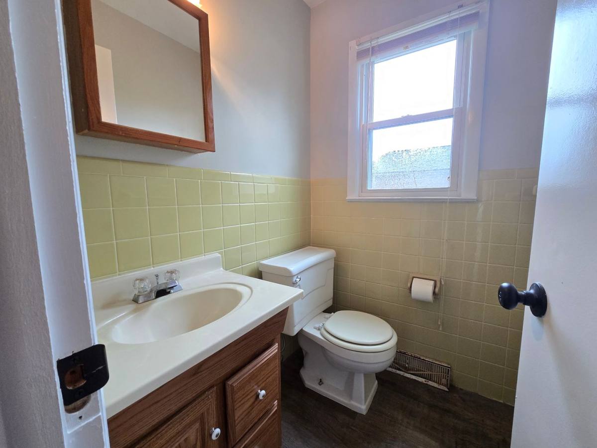 Apartment for rent at 306 Robinhood, Bloomington, IL 61701
