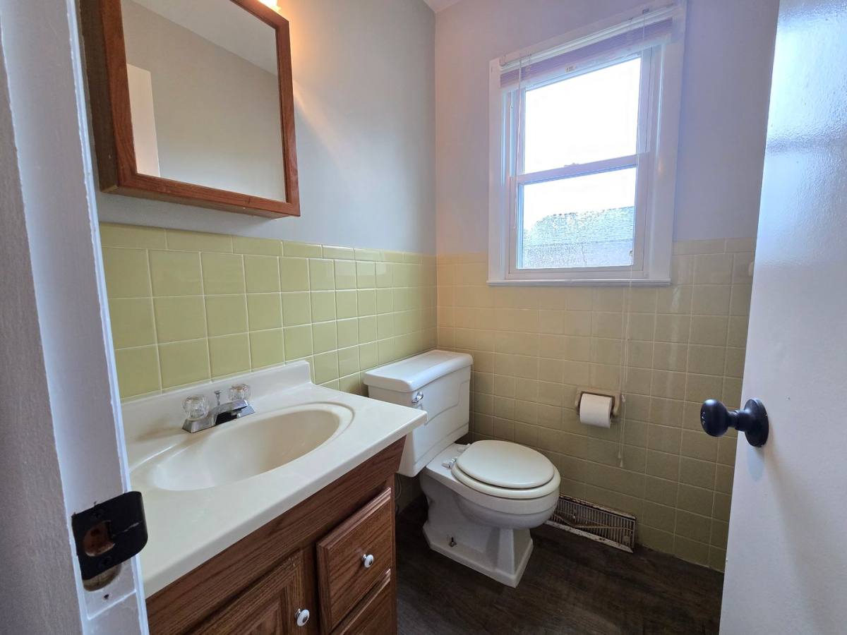 Apartment for rent at 306 Robinhood, Bloomington, IL 61701