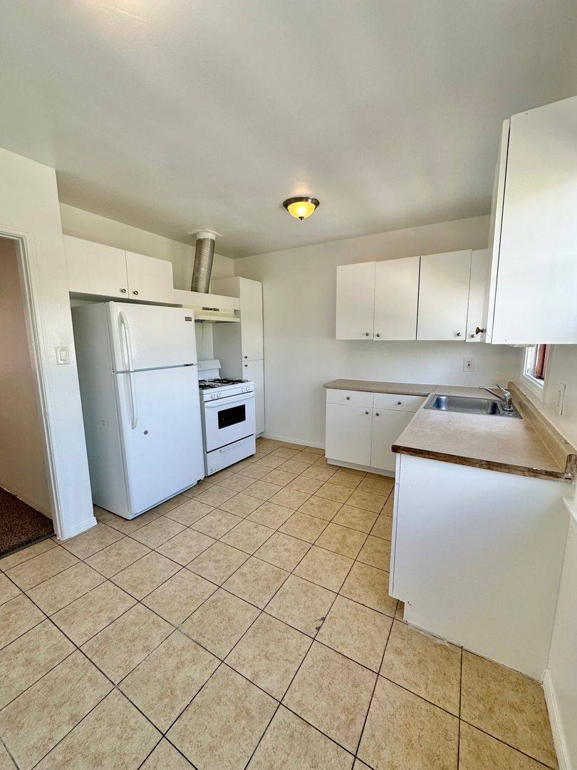 Apartment for rent at 1833-1843 Daisy Ave, Long Beach, CA 90806