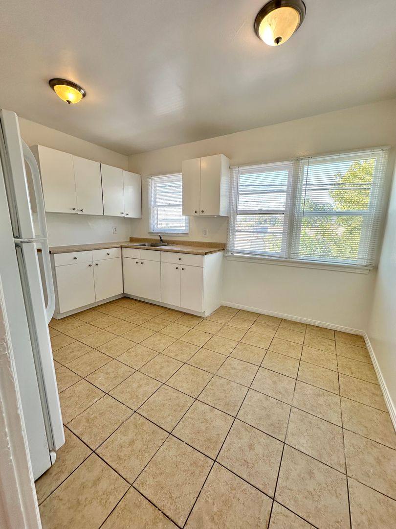Apartment for rent at 1833-1843 Daisy Ave, Long Beach, CA 90806