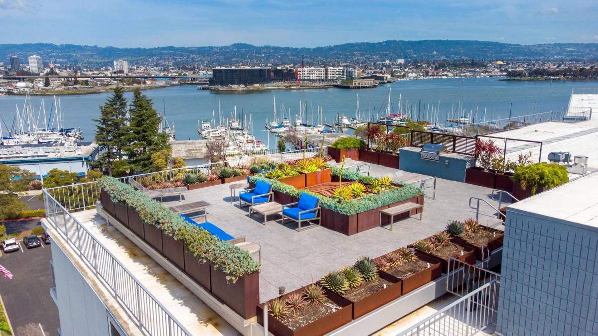 Apartment for rent at 1100 Pacific Marina, Alameda, CA 94501
