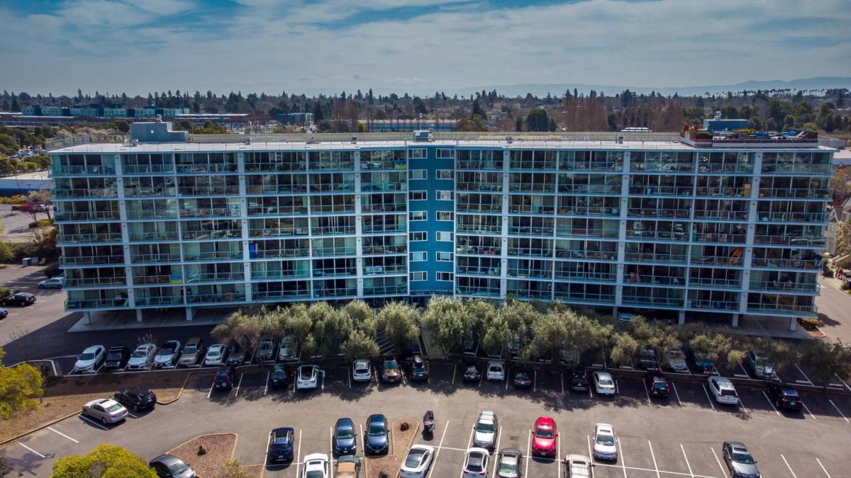 Apartment for rent at 1100 Pacific Marina, Alameda, CA 94501