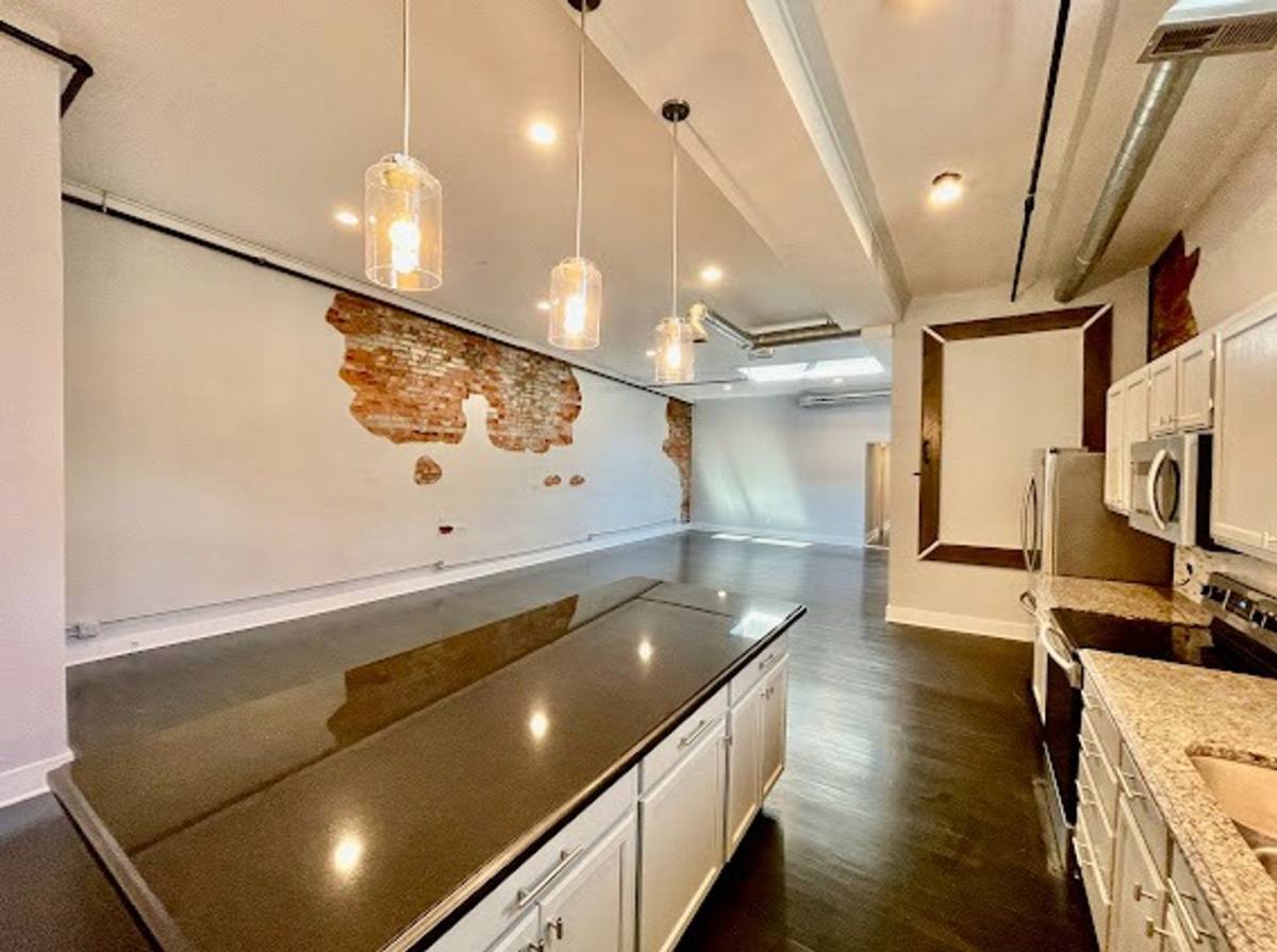 Apartment for rent at 809-813 Madison Ave, Covington, KY 41011