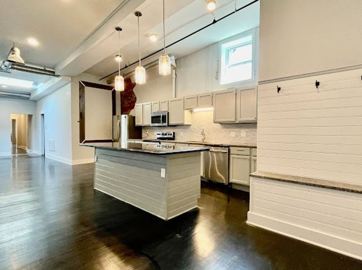 Apartment for rent at 809-813 Madison Ave, Covington, KY 41011