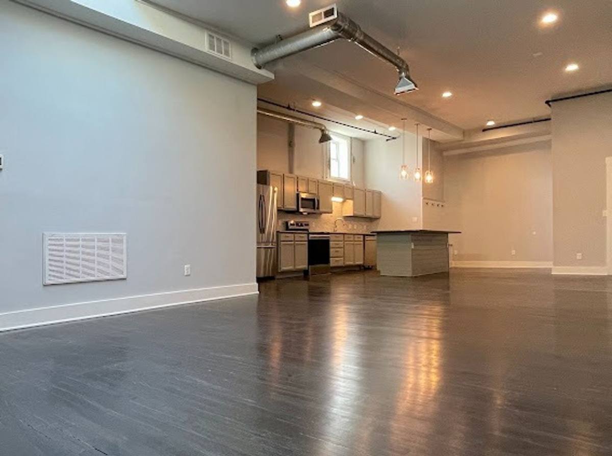 Apartment for rent at 809-813 Madison Ave, Covington, KY 41011