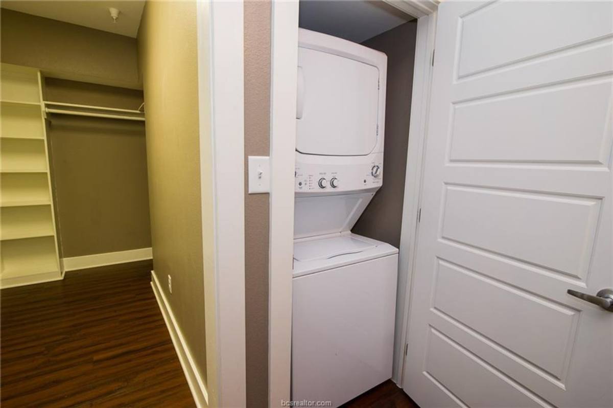 Apartment for rent at 403 College Main, College Station, TX 77840