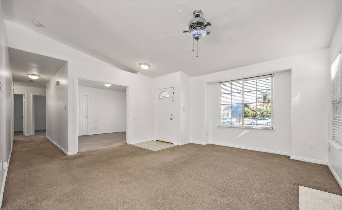 House for rent at 3921 White Sands Dr, Bakersfield, CA 93313