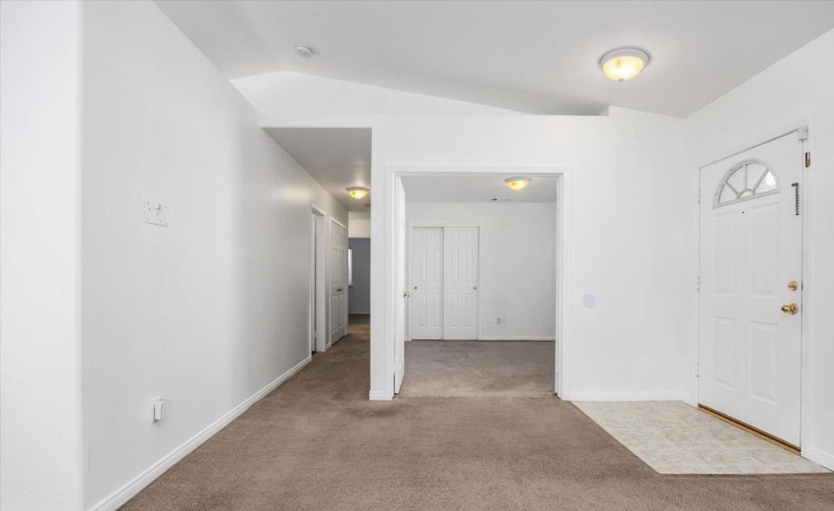 House for rent at 3921 White Sands Dr, Bakersfield, CA 93313