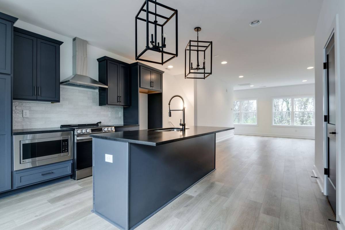 Townhouse for rent at 862 W Sharpe Ave, Nashville, TN 37206