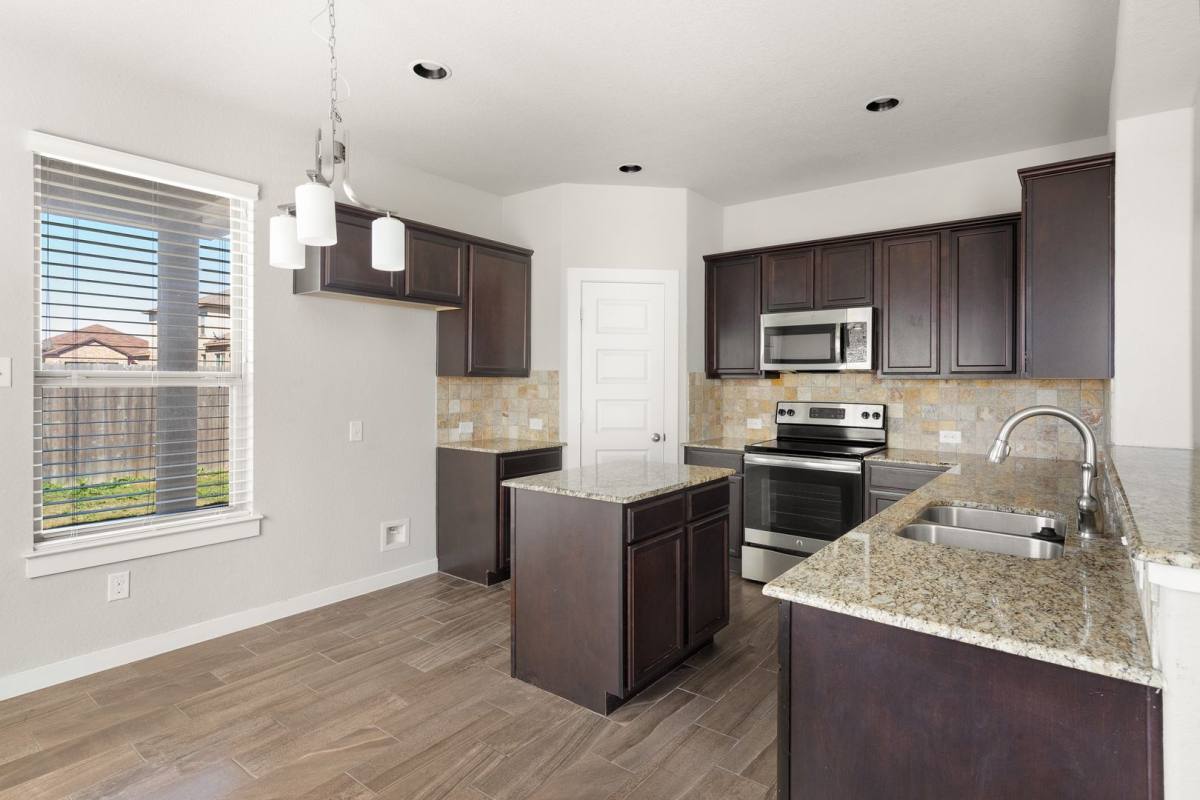 Townhouse for rent at 561 Creekside Forest, New Braunfels, TX 78130