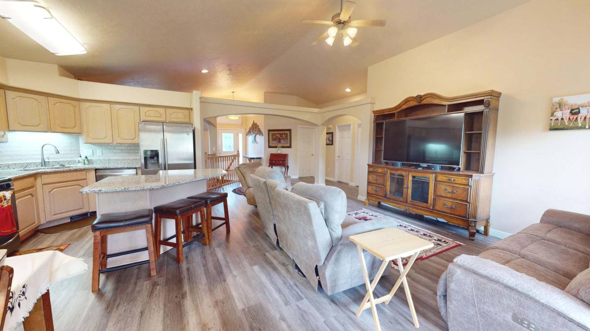 House for rent at 853 W Kestrel Court, Washington, UT 84780