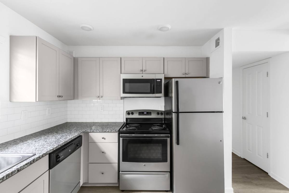 Apartment for rent at 1322 15th Ave S, Birmingham, AL 35205