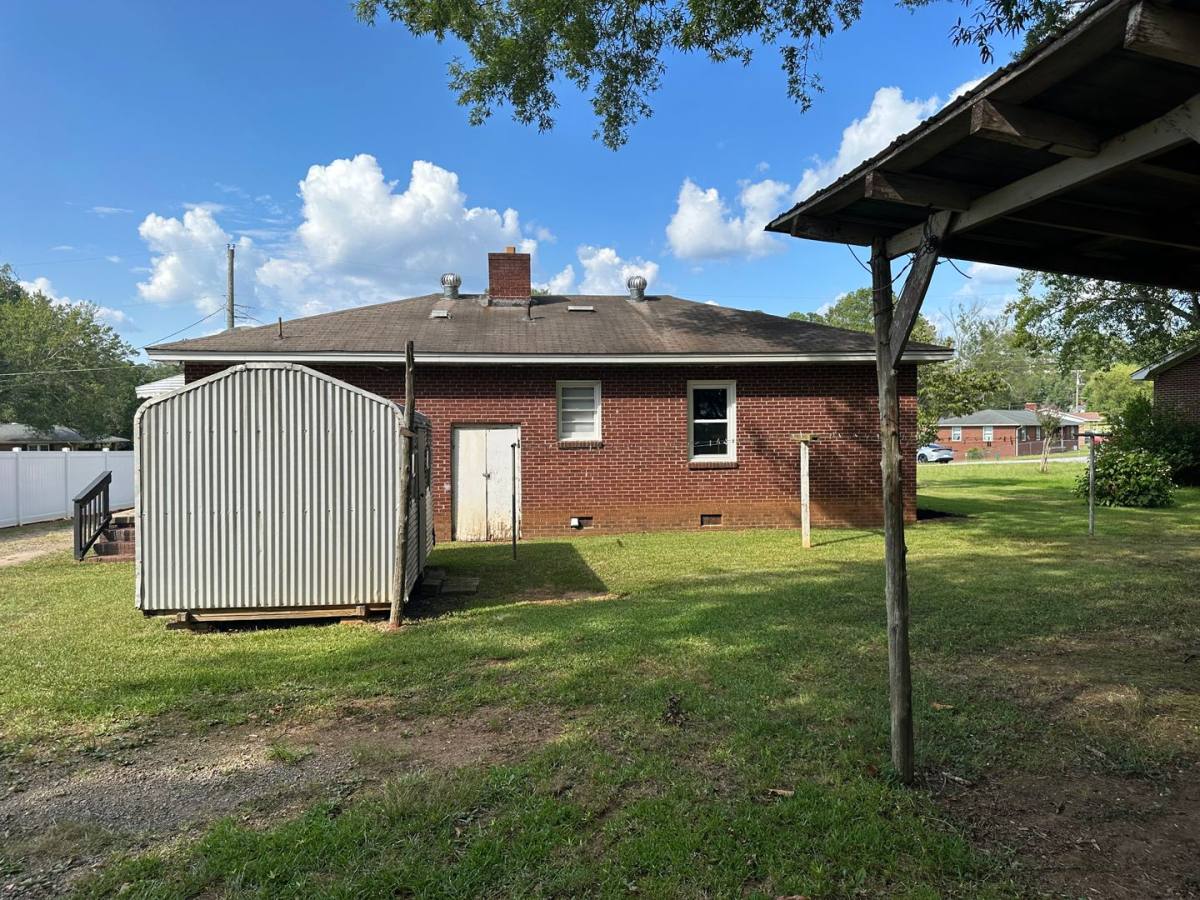 Apartment for rent at 1116 Cornelia Cr, Greenwood, SC 29646
