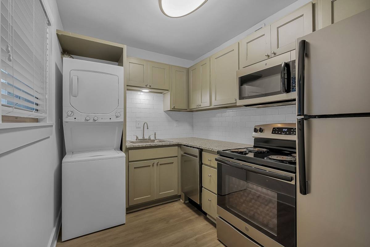 Apartment for rent at 901 38th St S, Birmingham, AL 35222
