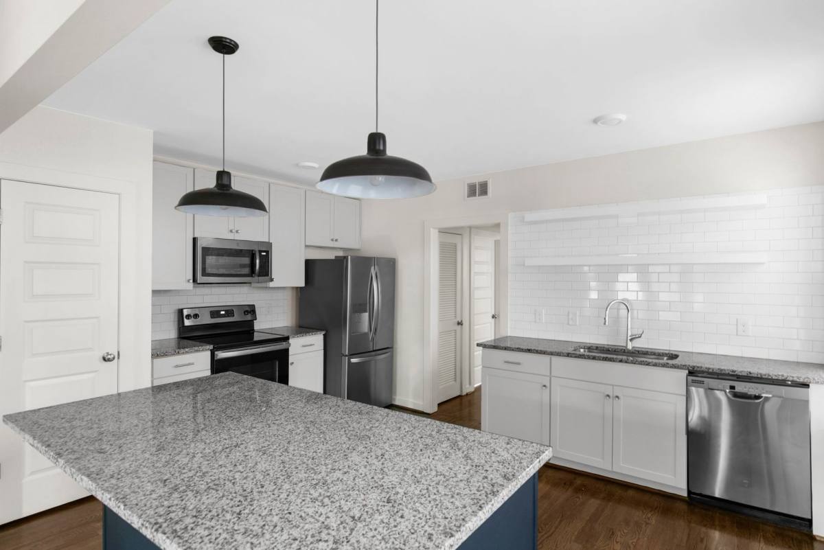Apartment for rent at 901 38th St S, Birmingham, AL 35222