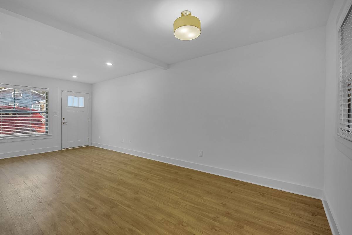 Apartment for rent at 901 38th St S, Birmingham, AL 35222
