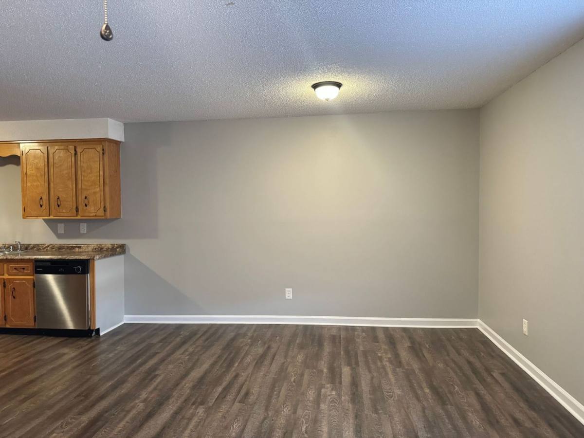Apartment for rent at 3895 NE Dr, Clarksville, TN 37040