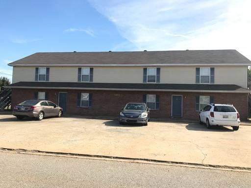 Apartment for rent at 3895 NE Dr, Clarksville, TN 37040