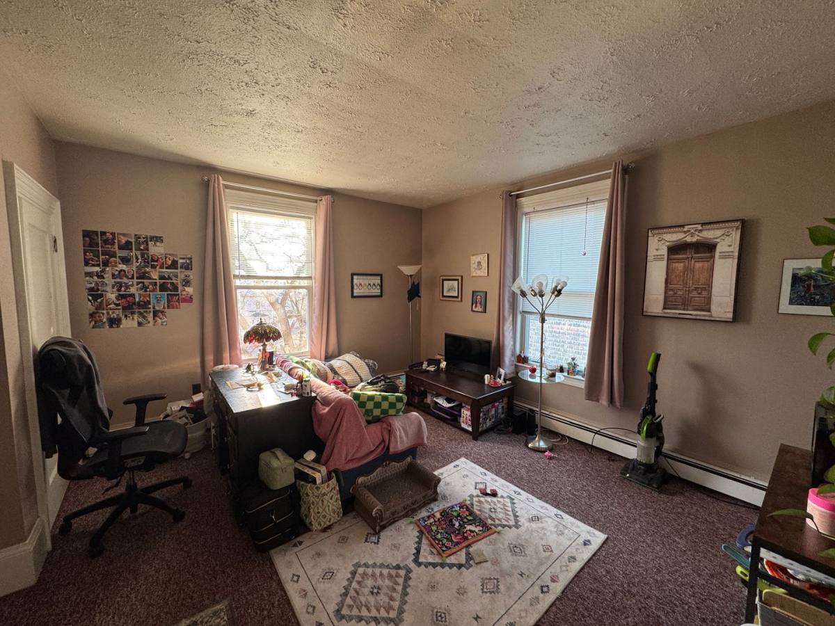 Apartment for rent at 7 Green St, Biddeford, ME 04005