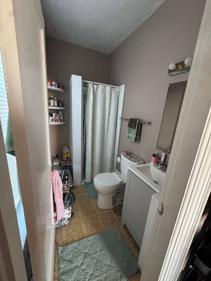 Apartment for rent at 7 Green St, Biddeford, ME 04005