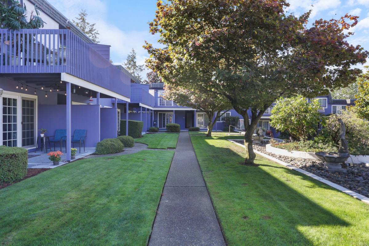 Apartment for rent at 1017 S Pearl St, Tacoma, WA 98465