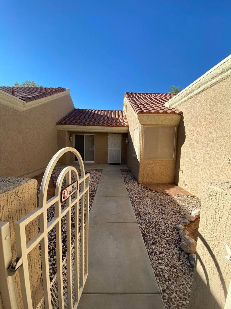 Townhouse for rent at 9033 Gemstone Dr, Las Vegas, NV 89134