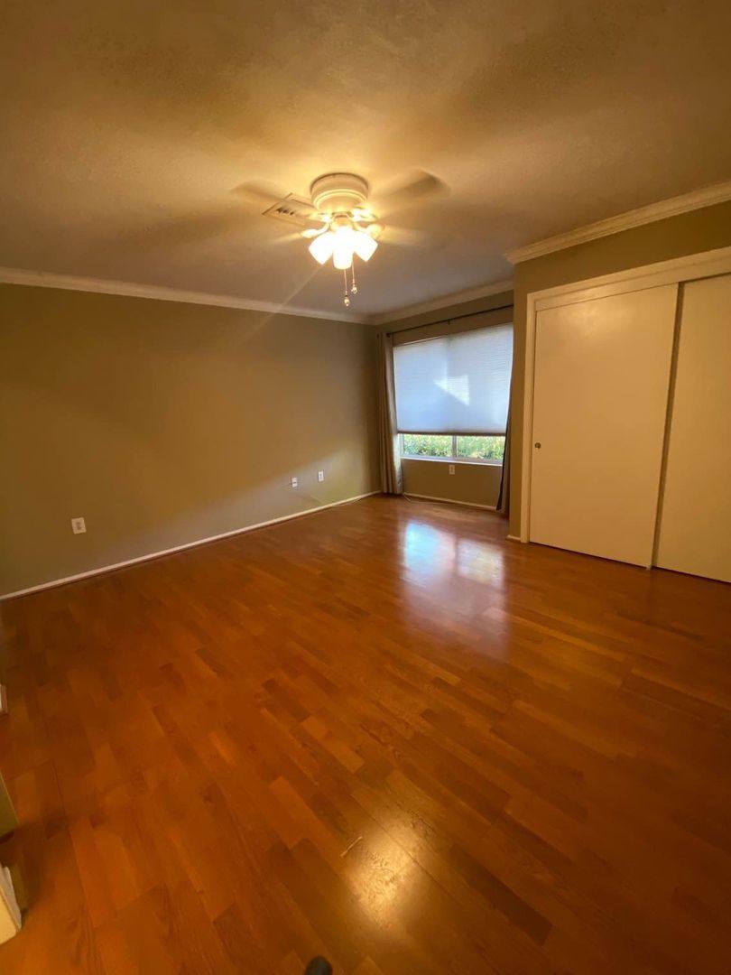 Townhouse for rent at 9033 Gemstone Dr, Las Vegas, NV 89134