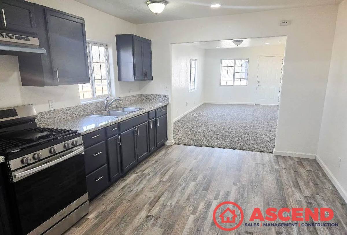 Apartment for rent at 529 Main St, Delano, CA 93215