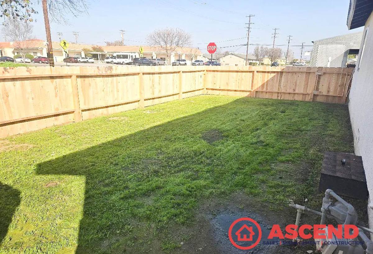 Apartment for rent at 529 Main St, Delano, CA 93215