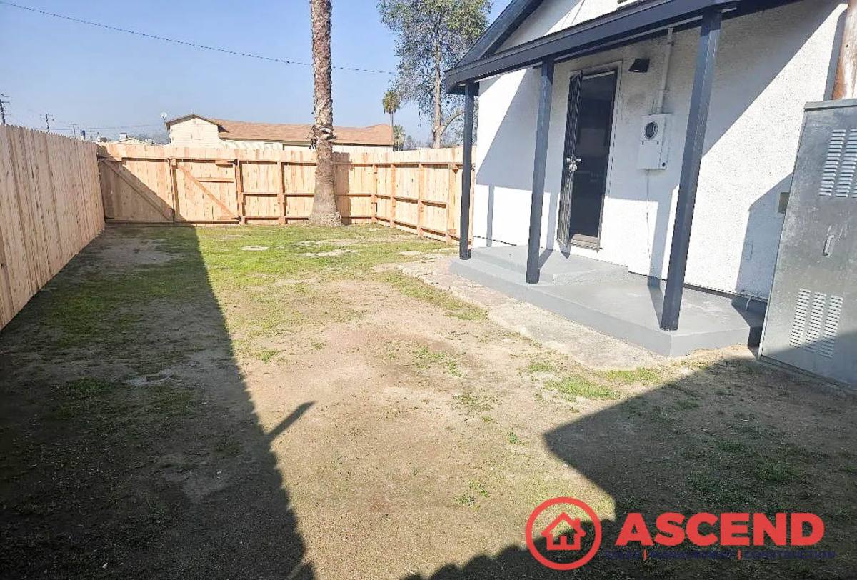 Apartment for rent at 529 Main St, Delano, CA 93215