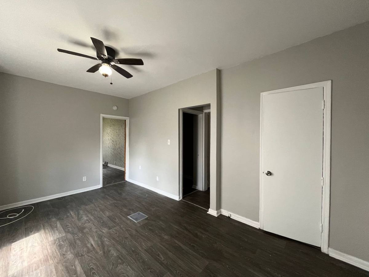 Apartment for rent at 3889 W 33rd St, Cleveland, OH 44109